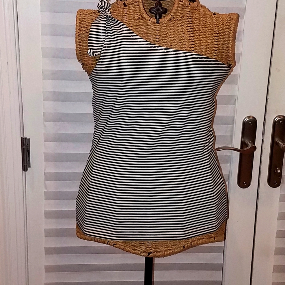 Nine West one shoulder knit top